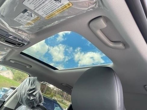 Certified 2025 Hyundai Kona Limited image 15