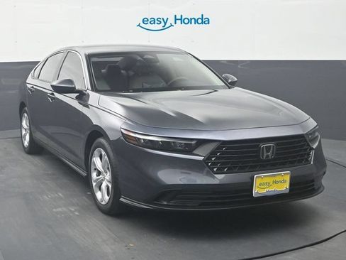Used 2025 Honda Accord LX image 2