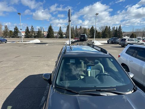 Used 2025 Subaru Forester Premium image 3