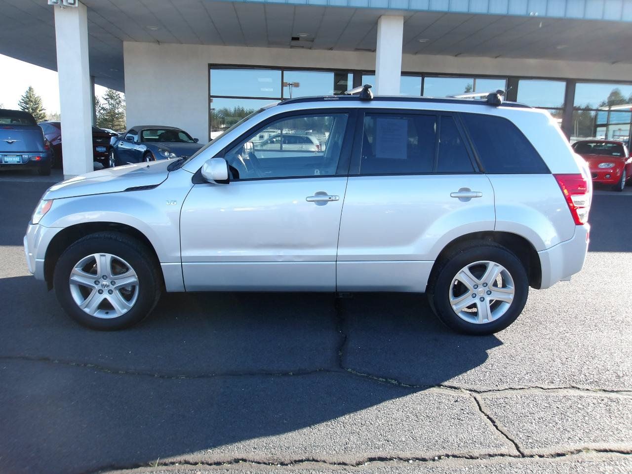Used 2006 Suzuki Grand Vitara Luxury AWD/4WD image 2