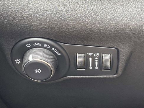 New 2026 Jeep Compass Limited image 15