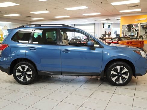 Used 2018 Subaru Forester 2.5i Premium w/ All-Weather Package AWD/4WD image 13