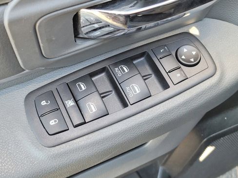 Used 2020 RAM 1500 Classic Warlock image 16