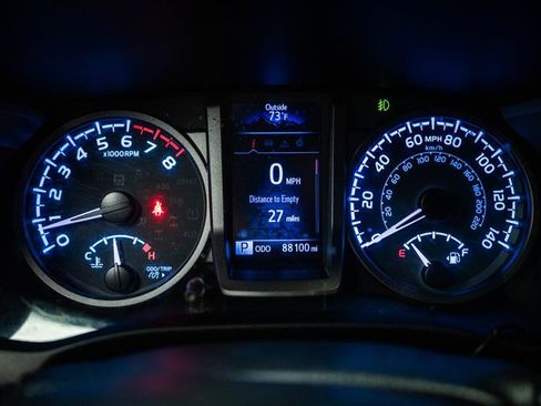 Used 2020 Toyota Tacoma TRD Off-Road AWD/4WD image 16
