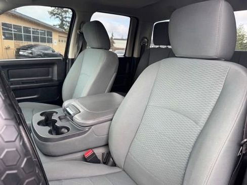 Used 2014 RAM 1500 ST w/ ST Popular Equipment Group AWD/4WD image 11