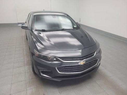 Used 2017 Chevrolet Malibu LT image 14