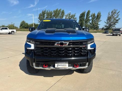Used 2023 Chevrolet Silverado 1500 ZR2 w/ Technology Package AWD/4WD image 41
