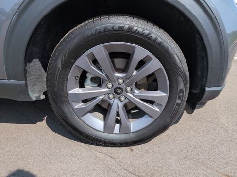 Certified 2023 Ford Explorer XLT w/ Equipment Group 202A AWD/4WD image 13