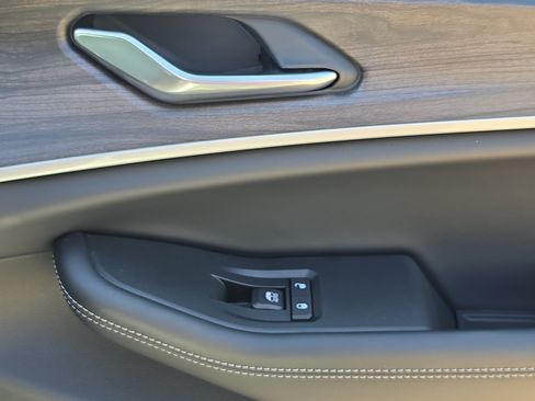 New 2026 Jeep Grand Cherokee L Limited AWD/4WD image 33