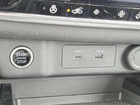 Used 2023 Nissan Rogue SV w/ SV Premium B Package AWD/4WD image 25