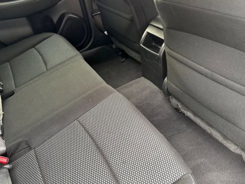 Used 2016 Subaru Outback 2.5i Premium image 31