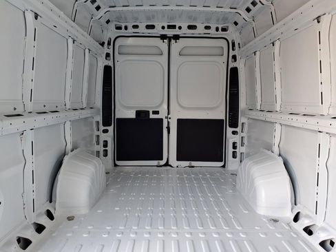 Used 2025 RAM ProMaster 3500 w/ Convenience Group FWD image 15