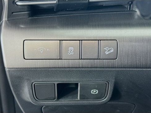 Used 2025 Hyundai Kona SEL image 10