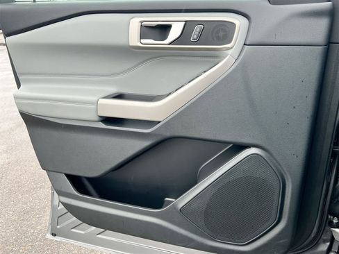 Used 2023 Ford Explorer XLT w/ Equipment Group 202A image 30