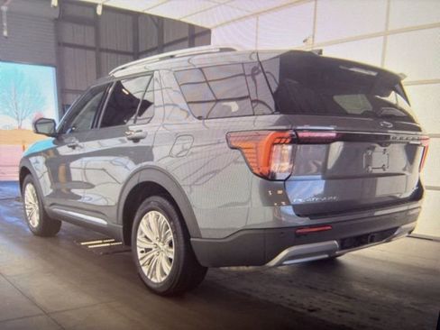 Used 2025 Ford Explorer Platinum w/ LUX Leather Package image 20