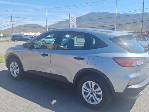 Used 2022 Ford Escape S AWD/4WD image 5