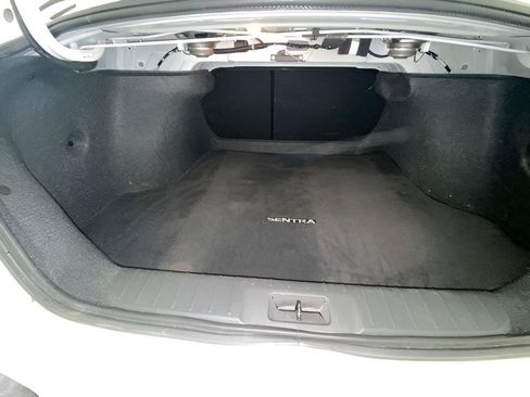 Used 2024 Nissan Sentra SV FWD image 12
