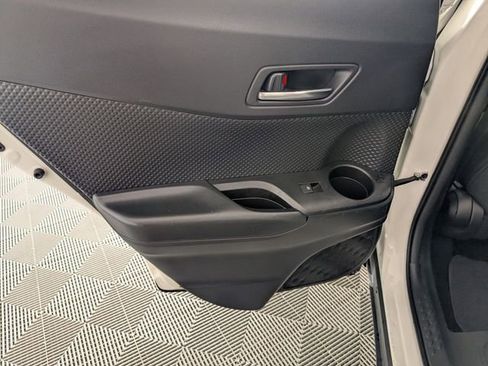 Used 2019 Toyota C-HR LE FWD image 23