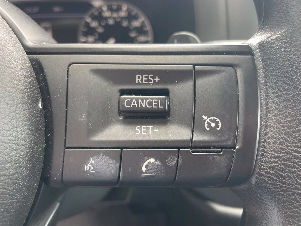 Used 2024 Nissan Pathfinder S FWD image 9