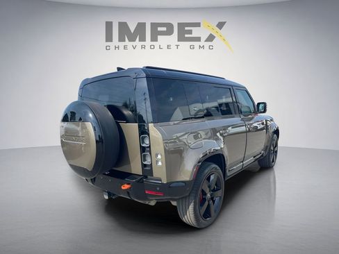 Used 2024 Land Rover Defender 110 X AWD/4WD image 5