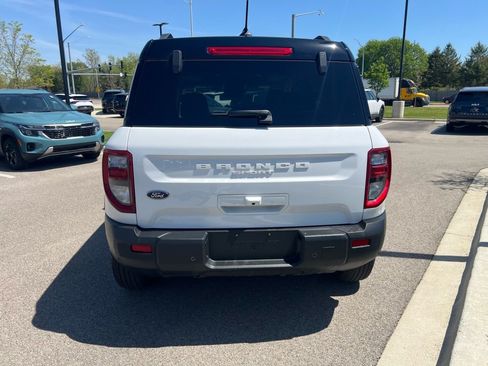 Used 2025 Ford Bronco Sport Outer Banks w/ Outer Banks Tech Package+ AWD/4WD image 4