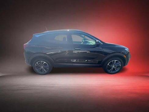 Certified 2023 Buick Encore GX Essence FWD image 9