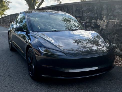 Used 2024 Tesla Model 3 image 65