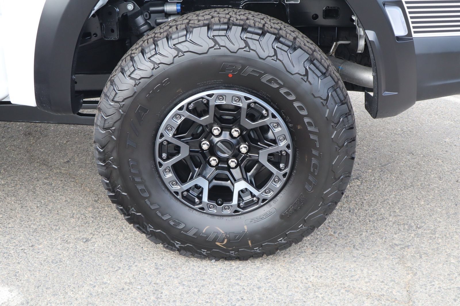 New 2026 Ford F150 Raptor w/ Equipment Group 803A Raptor R AWD/4WD image 13