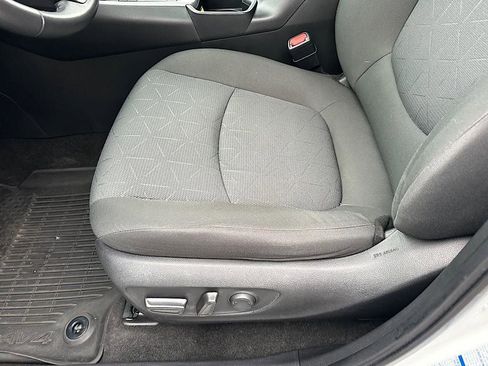 Certified 2022 Toyota RAV4 XLE w/ Convenience Package AWD/4WD image 12