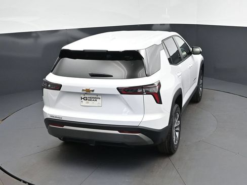 New 2026 Chevrolet Equinox LT w/ Convenience Package II FWD image 35
