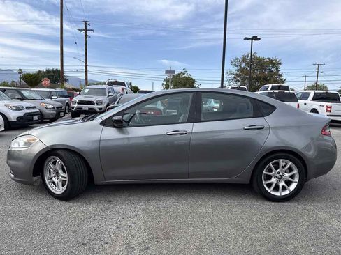 Used 2013 Dodge Dart SXT w/ Popular Equipment Group FWD image 4