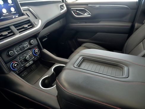 Used 2021 Chevrolet Tahoe RST w/ Luxury Package image 27