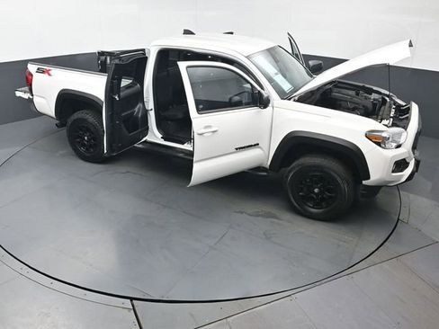 Used 2023 Toyota Tacoma SR5 AWD/4WD image 50