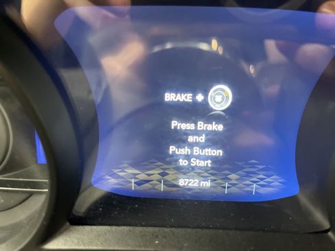 Used 2025 Jeep Wrangler Sahara 4xe image 11