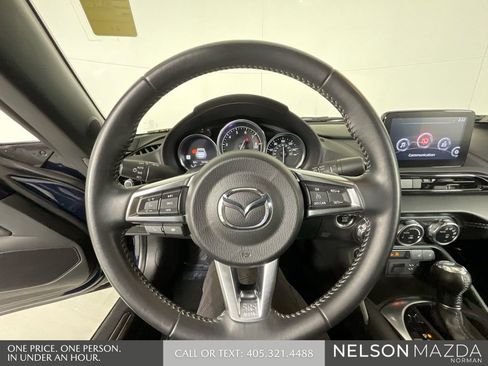 Used 2022 MAZDA MX-5 Miata RF Grand Touring image 34