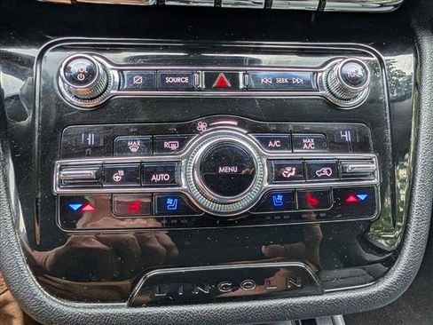 Used 2020 Lincoln Corsair AWD w/ Equipment Group 101A image 34
