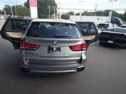 Used 2017 BMW X5 xDrive50i AWD/4WD image 40