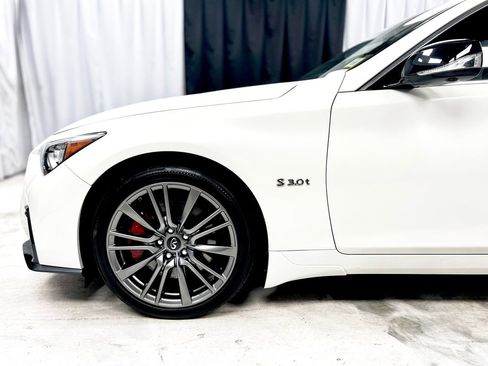 Used 2019 INFINITI Q50 Red Sport 400 w/ Sensory Package image 19
