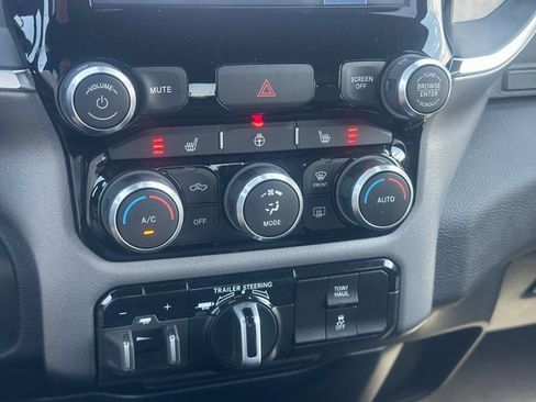 Used 2024 RAM 1500 Big Horn w/ Trailer Tow Group image 28