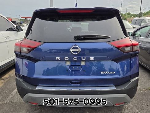 Used 2023 Nissan Rogue SV AWD/4WD image 3