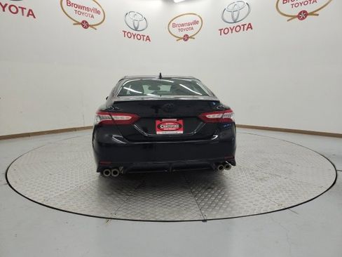 Used 2020 Toyota Camry XSE image 7
