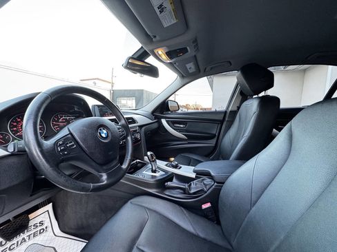 Used 2018 BMW 320i Sedan image 10