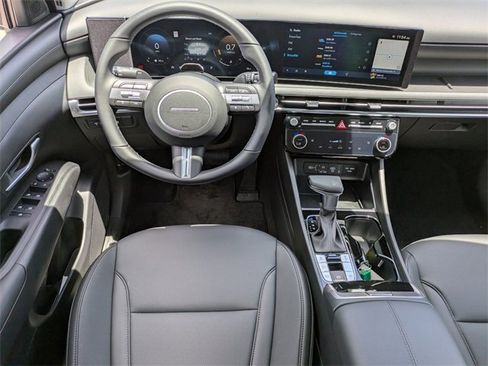 New 2025 Hyundai Tucson SEL image 25