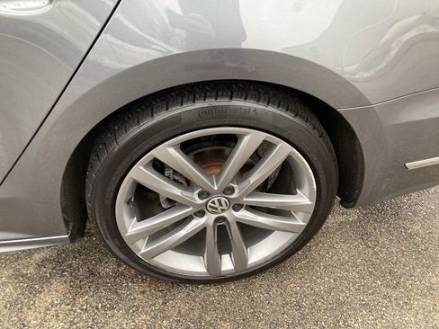 Used 2017 Volkswagen Passat 1.8T R-Line image 6