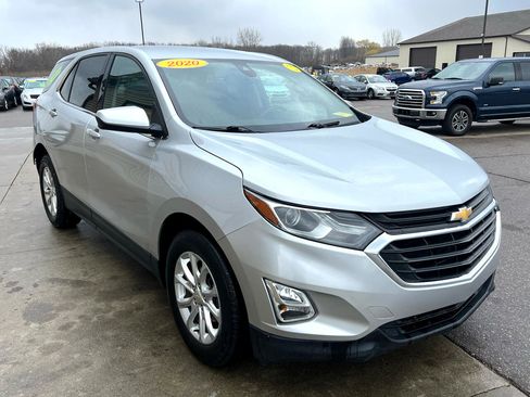 Used 2020 Chevrolet Equinox LT image 3