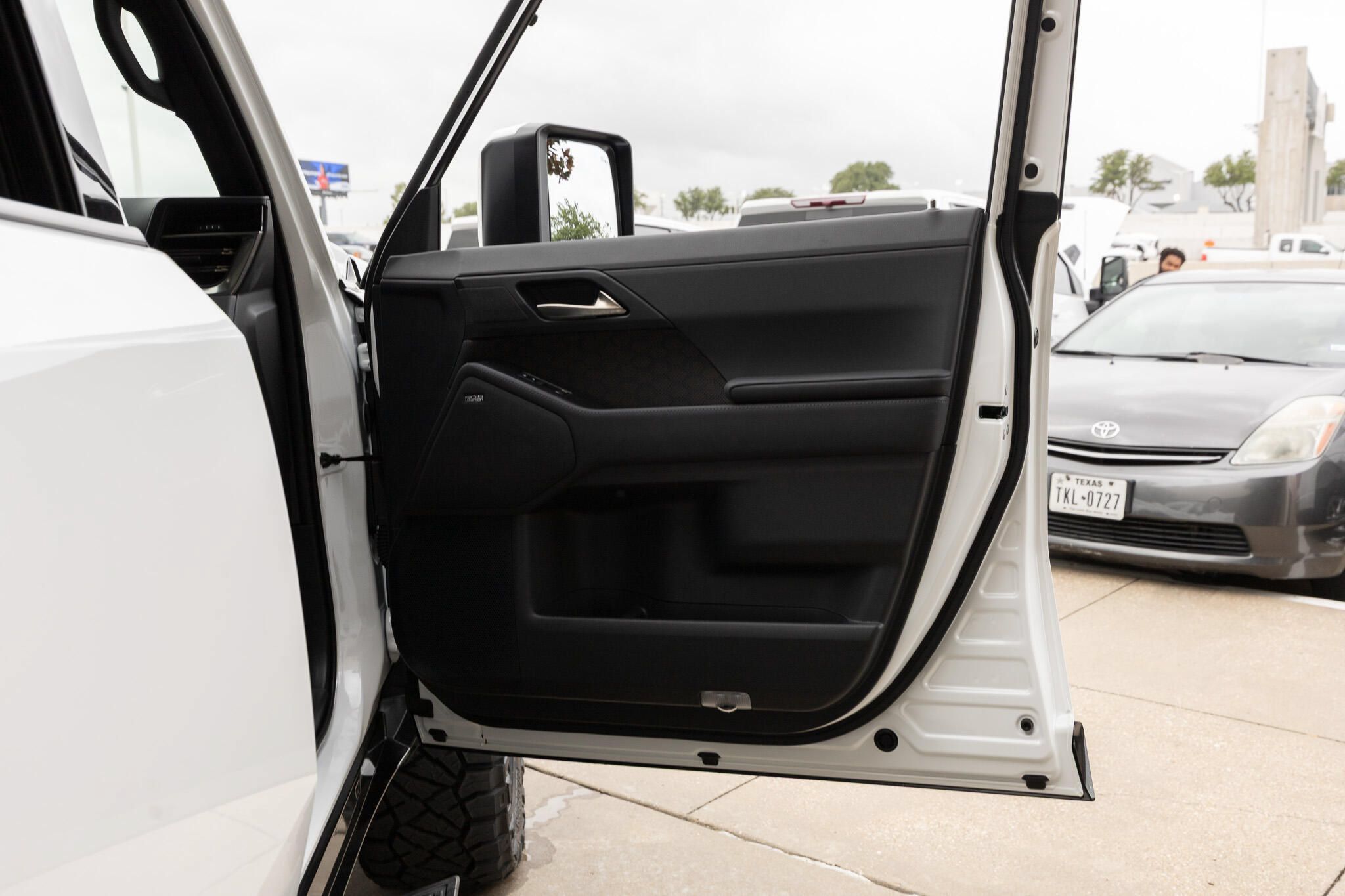 Used 2026 Lexus GX 550 w/ Accessory Package (2T) AWD/4WD image 39