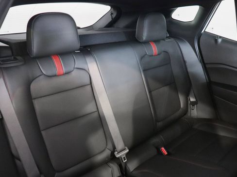 Used 2024 Chevrolet Trax RS w/ Sunroof Package image 22