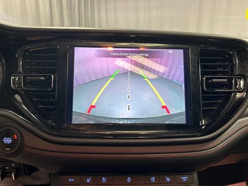 Used 2025 Dodge Durango GT AWD/4WD image 18