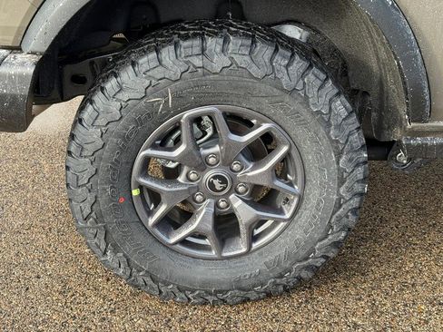 New 2025 Ford Bronco Badlands AWD/4WD image 5