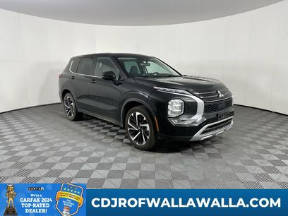 Used 2023 Mitsubishi Outlander SE